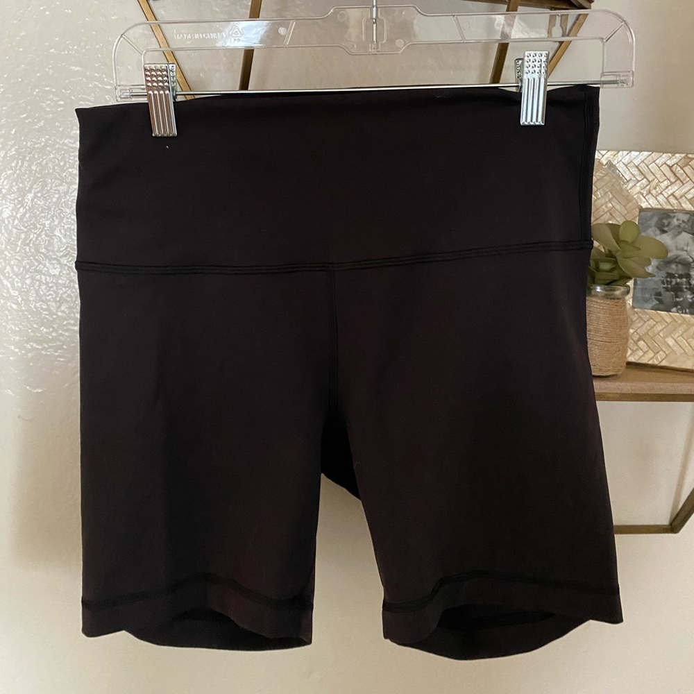 Lululemon Wunder Train High Rise 6” Shorts